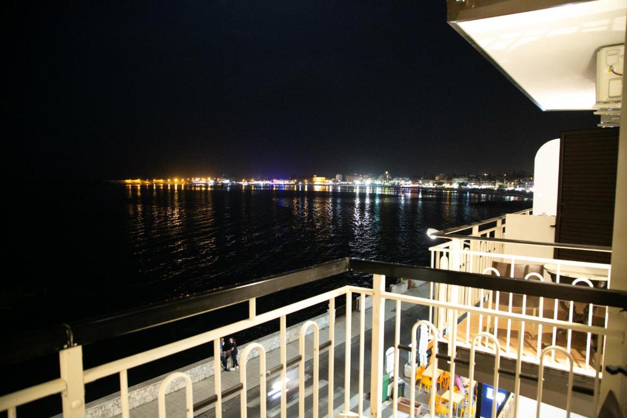 Hotel La Riva Giardini Naxos Eksteriør billede