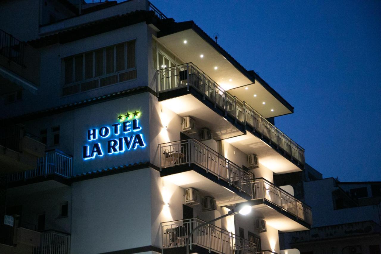 Hotel La Riva Giardini Naxos Eksteriør billede